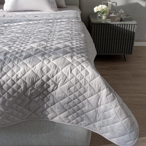 Galerie Ruby Bed Set -   one design