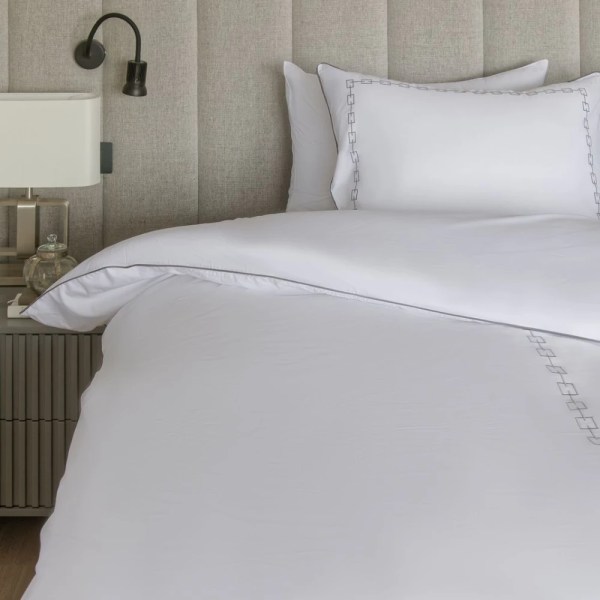 Galerie Selsela Bed Set