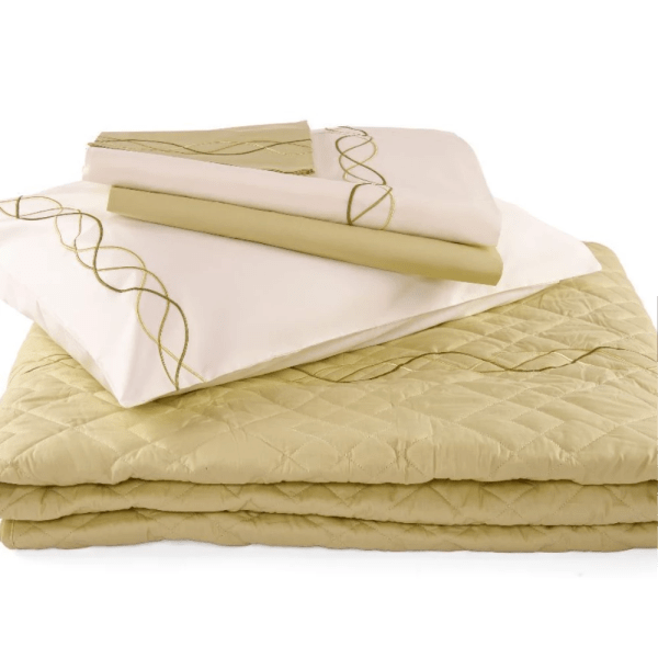 Galerie Mia Bed set--  one design