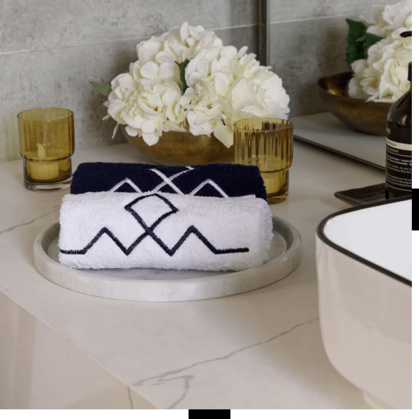 Galerie Milano Matching Towel Set--  one design & one size : 31 × 35 × 8 cm