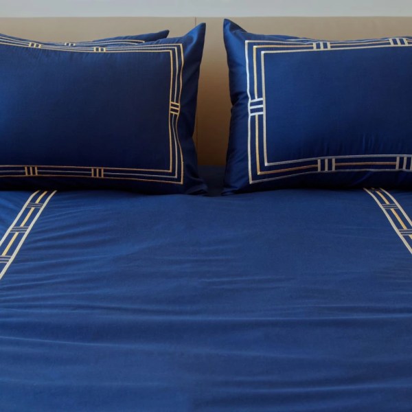 Galerie Lord Bed set --  one design