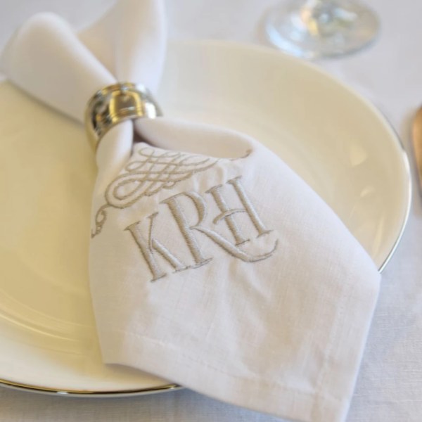 Galerie Personalizd Tablecloths - one design & multi color