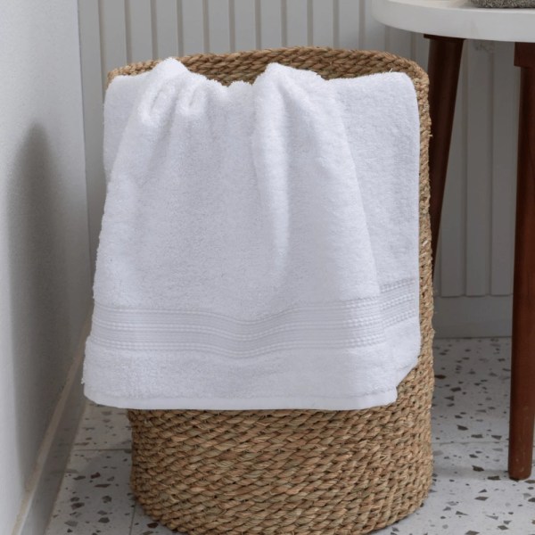 nit-home - White Bath Towel (650 GSM) – 100% Egyptian Cotton