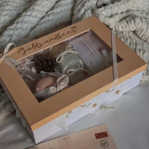 gold and bees - THE AMAZING GIFT BOX
