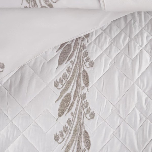 Galerie Florence Bed set-- one design