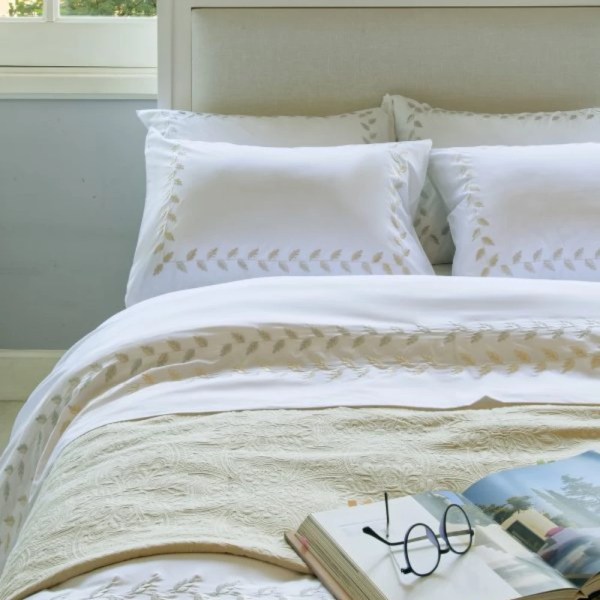 Galerie Four Seasons-- one design & multi sizes