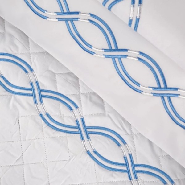 Galerie Free Bed set-- one design