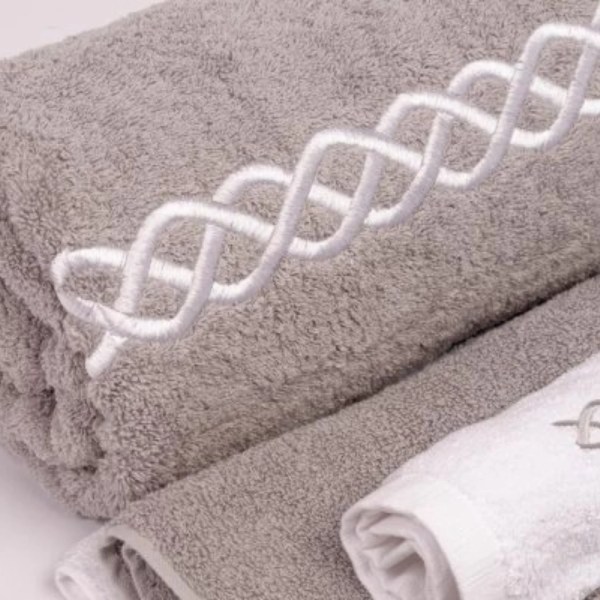 Galerie Madrid Matching Towel Set - one design & one size :31 × 35 × 8 cm