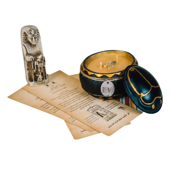 Rino Scarab Candle – Oud Scent – 6.5 × 8 cm